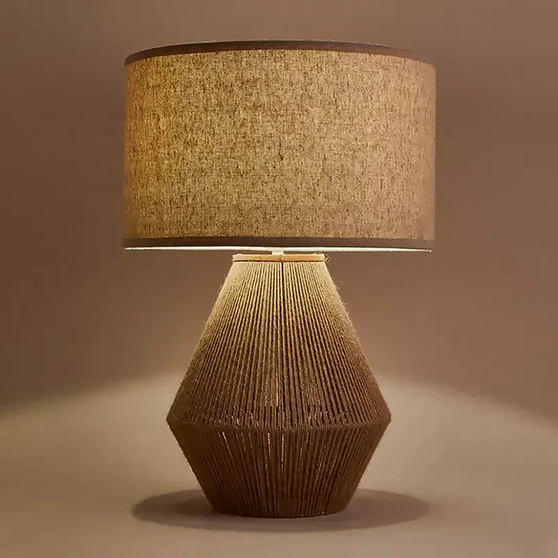 Arlow Amber Table Lamp | Mienel