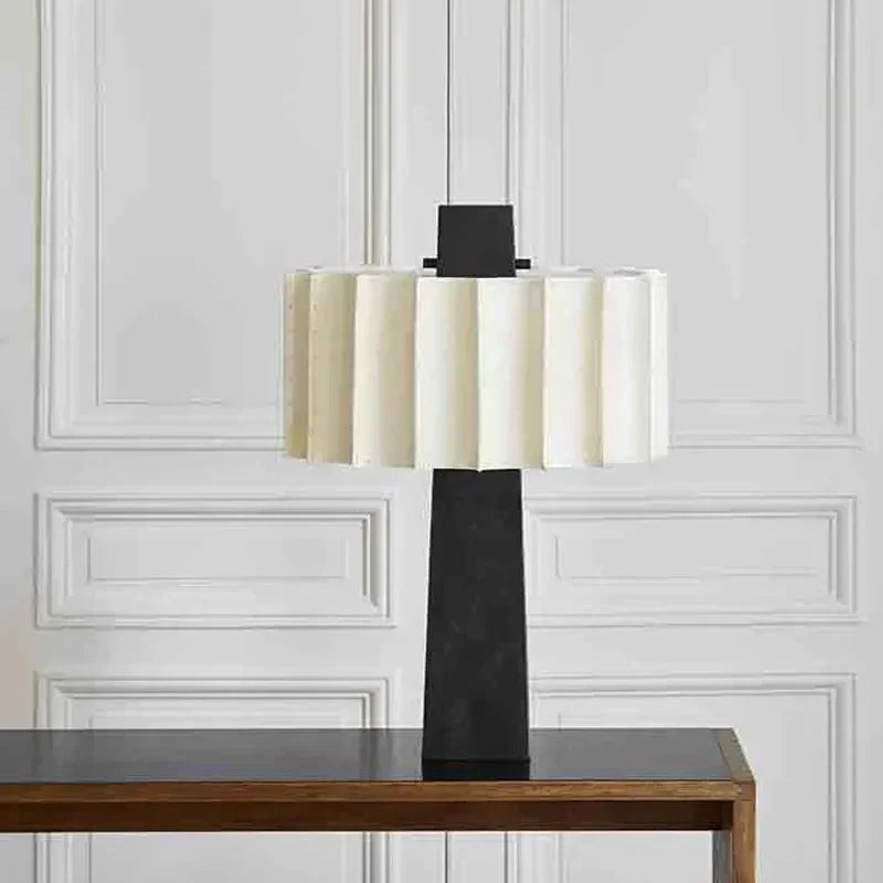 Liora | Table Lamp | Mienel