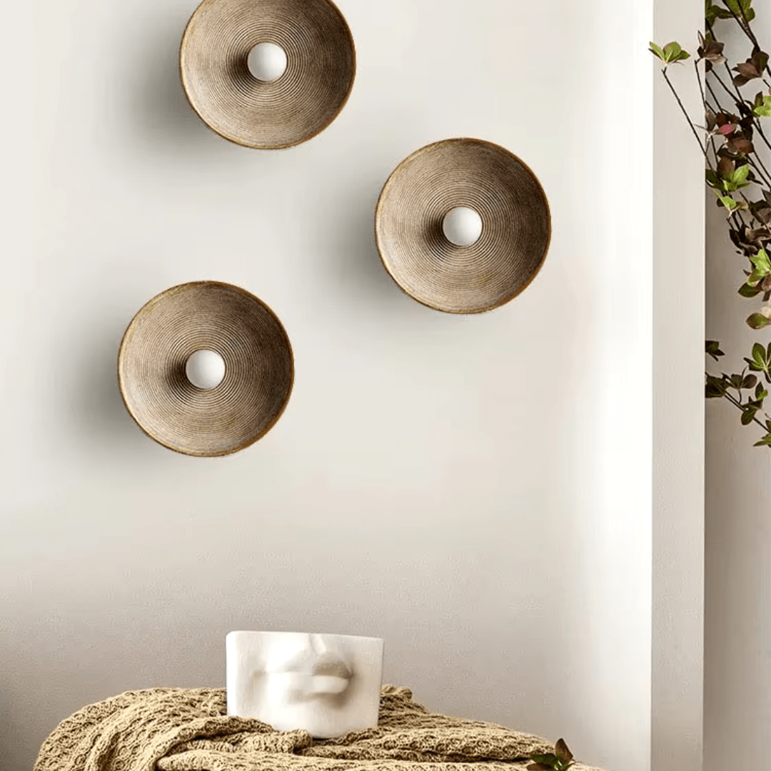 Liora | Wall Lamp Collection | Mienel