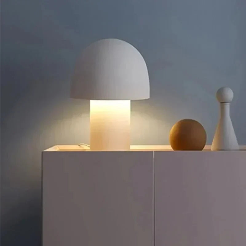 Liora Table Lamp | Mienel
